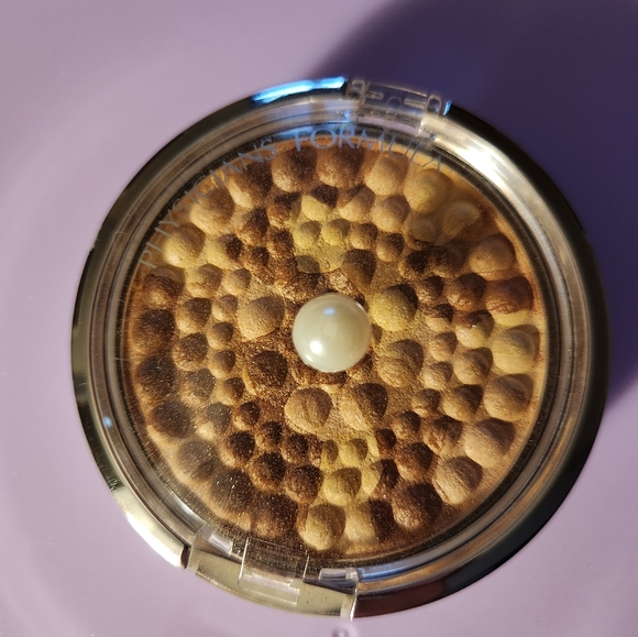 NWOT Physicians Formula Highlighter - Picture 4 of 4